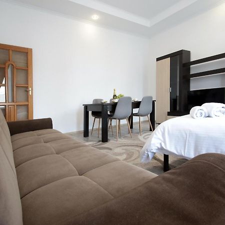 "Deluxe Apartments" K 44 - 1225 Lviv Dış mekan fotoğraf
